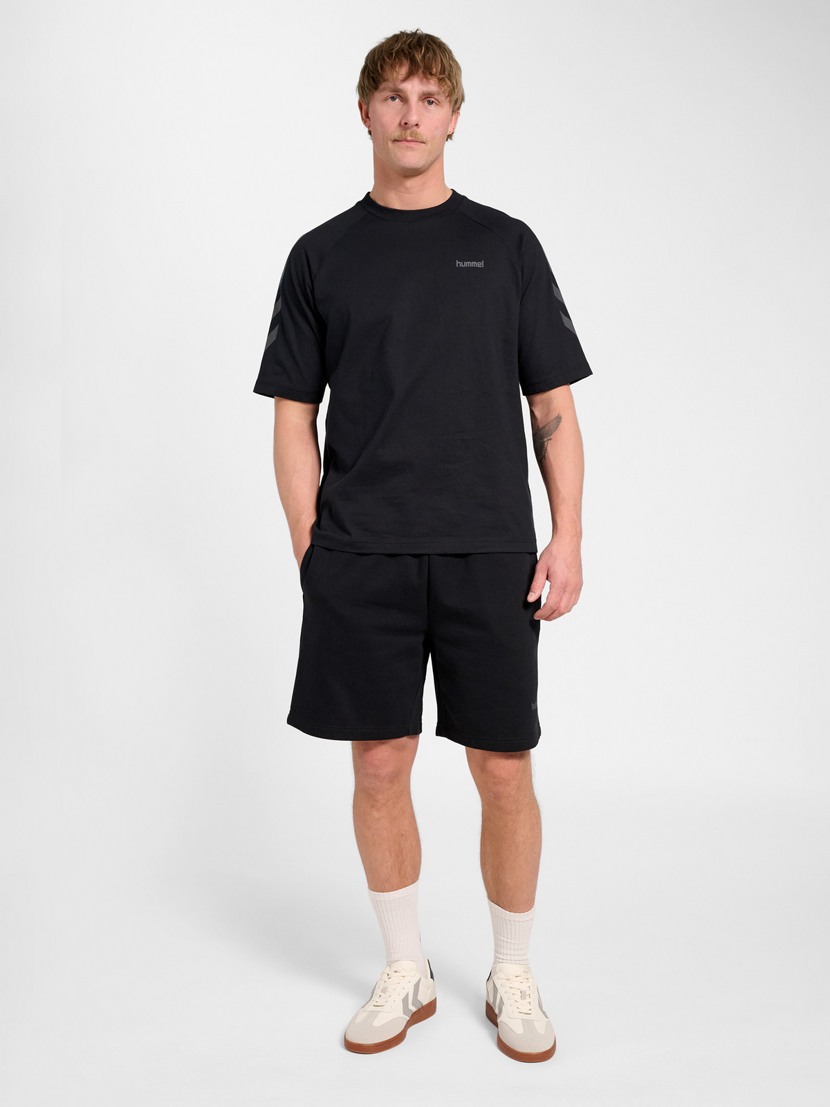 hmlKEEPER CHEVRON T-SHIRT S/S