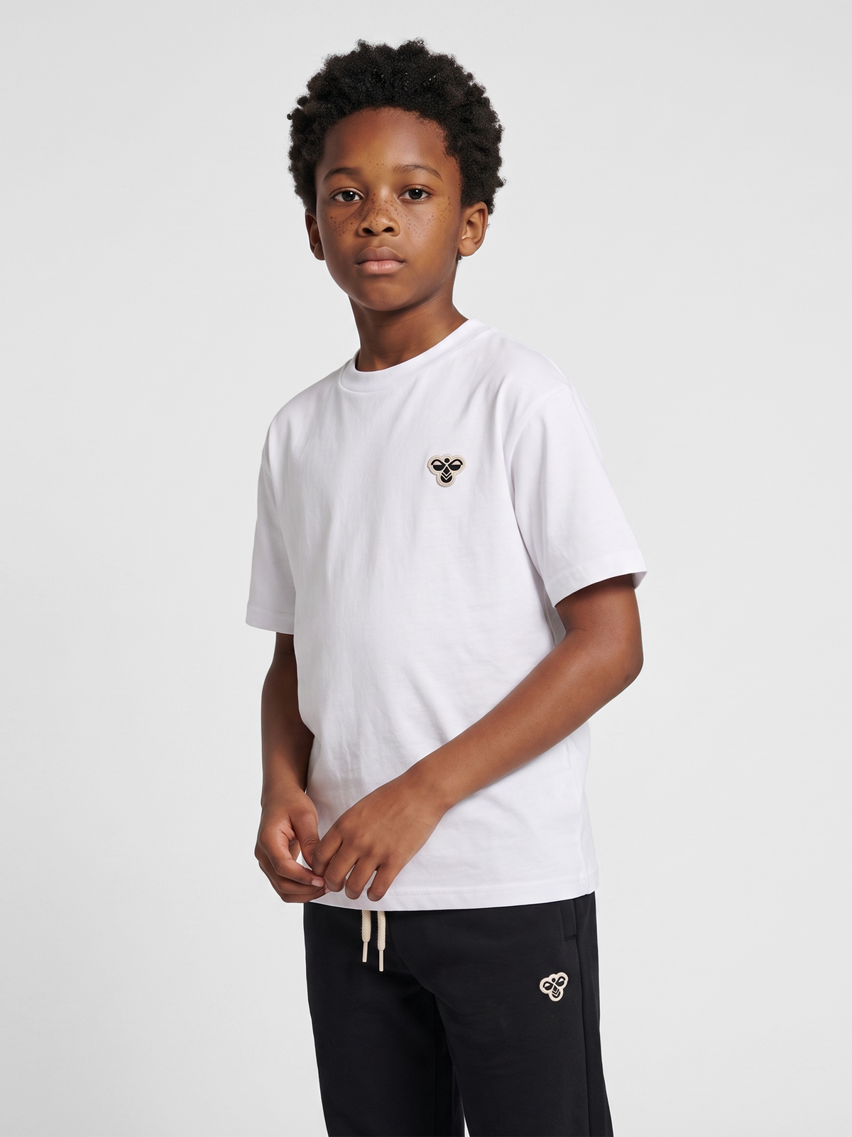 hmlJR LOOSE T-SHIRT S/S BEE