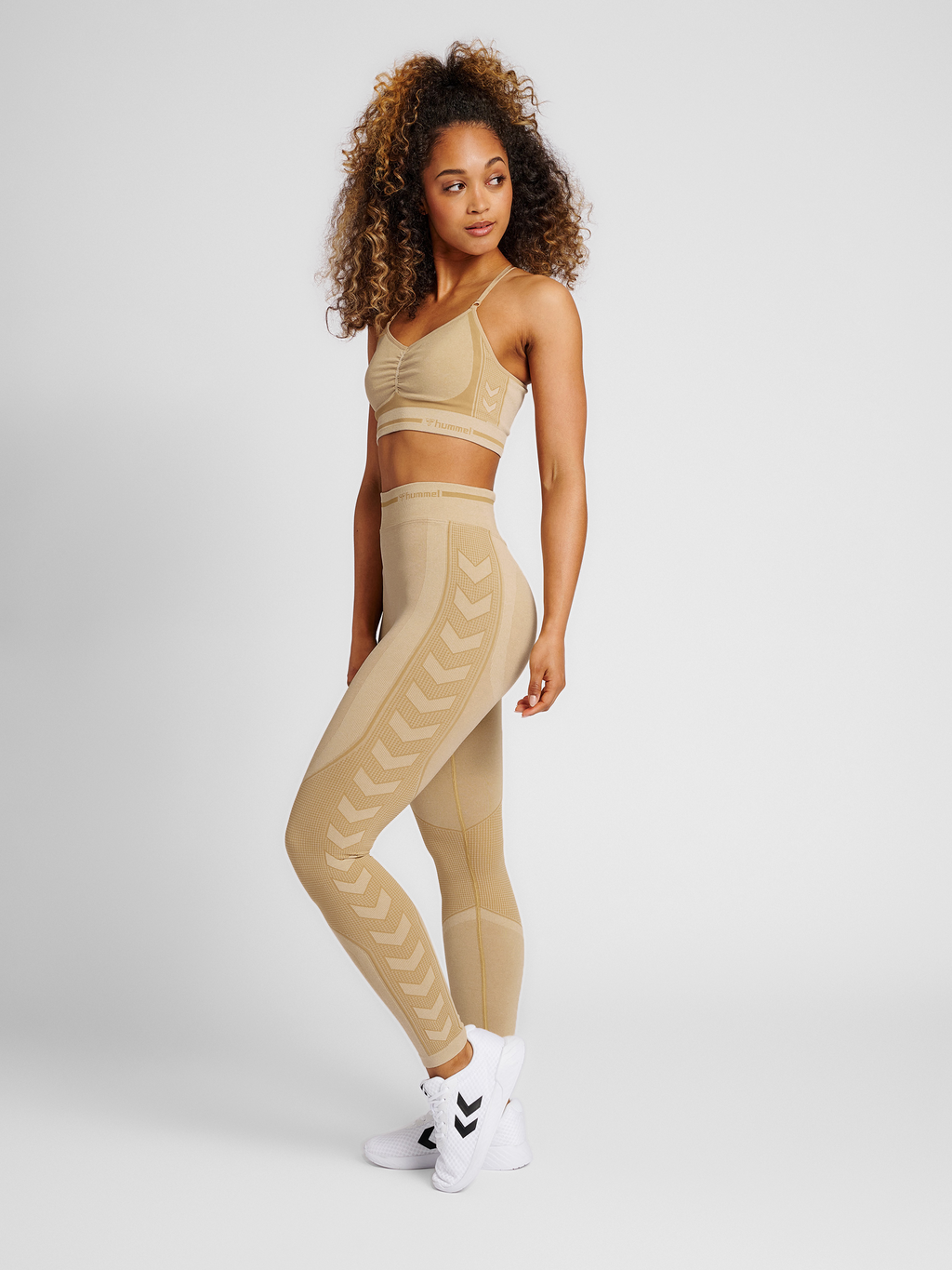 hmlMT LULU SEAMLESS SCRUNCH BRA