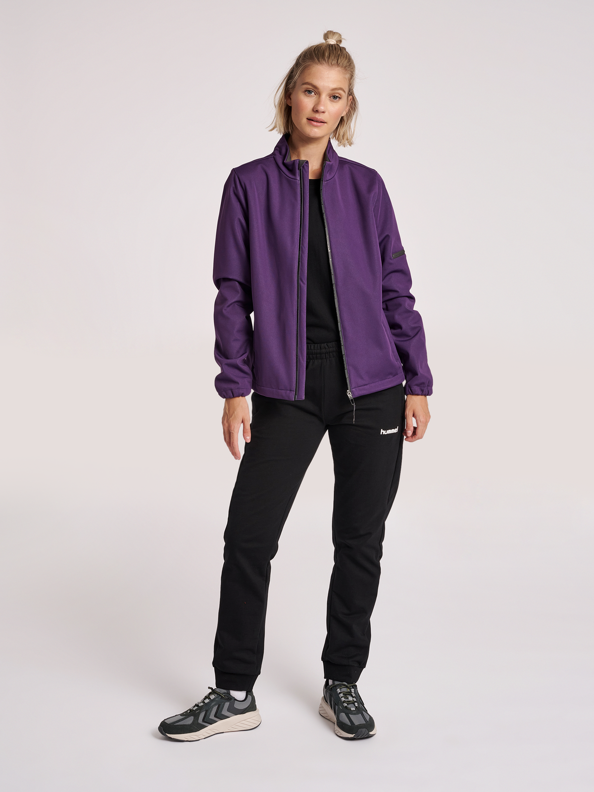 hmlNORTH SOFTSHELL JACKET WOMAN