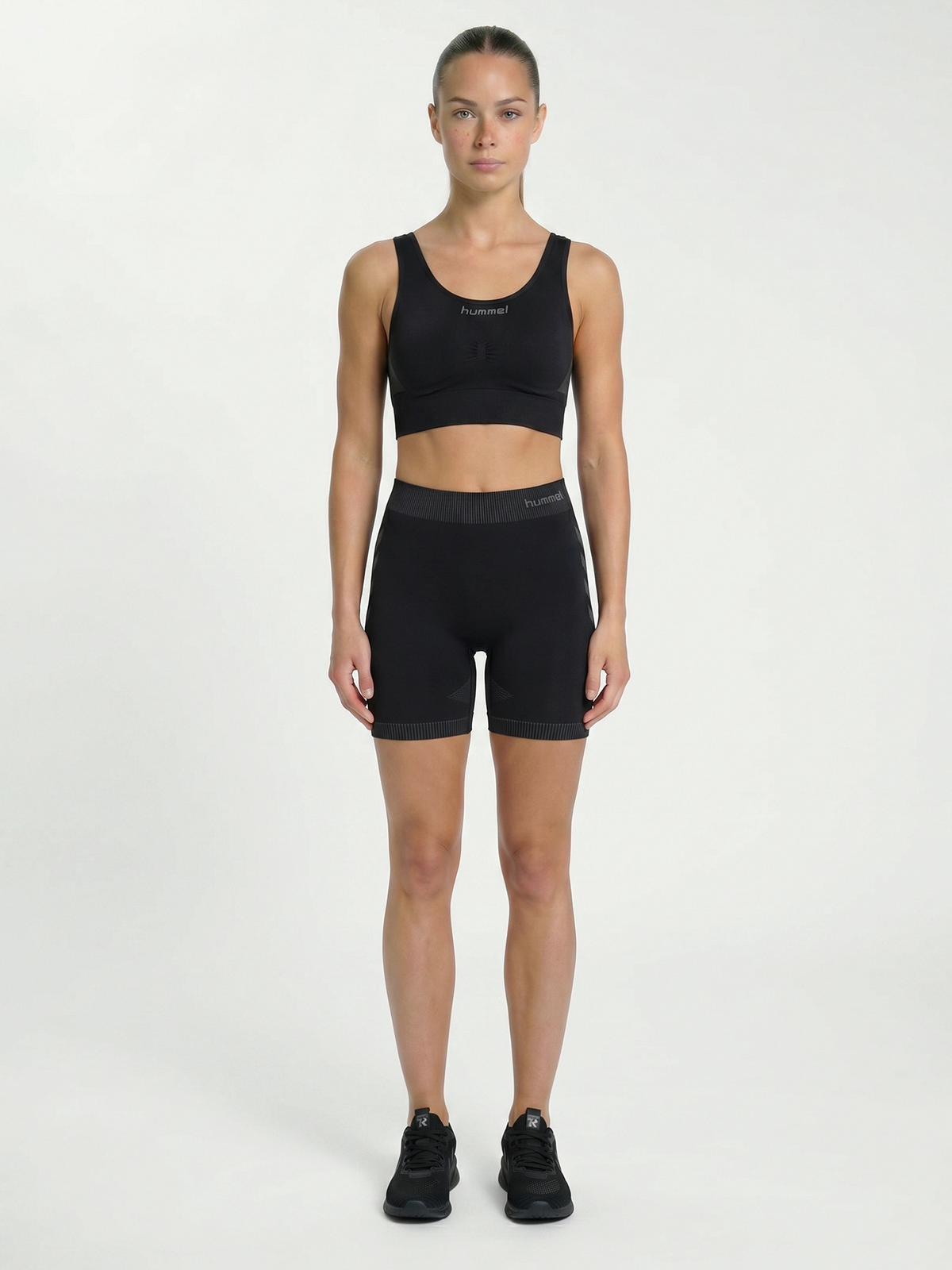 HUMMEL FIRST SEAMLESS SHORT TIGHTS