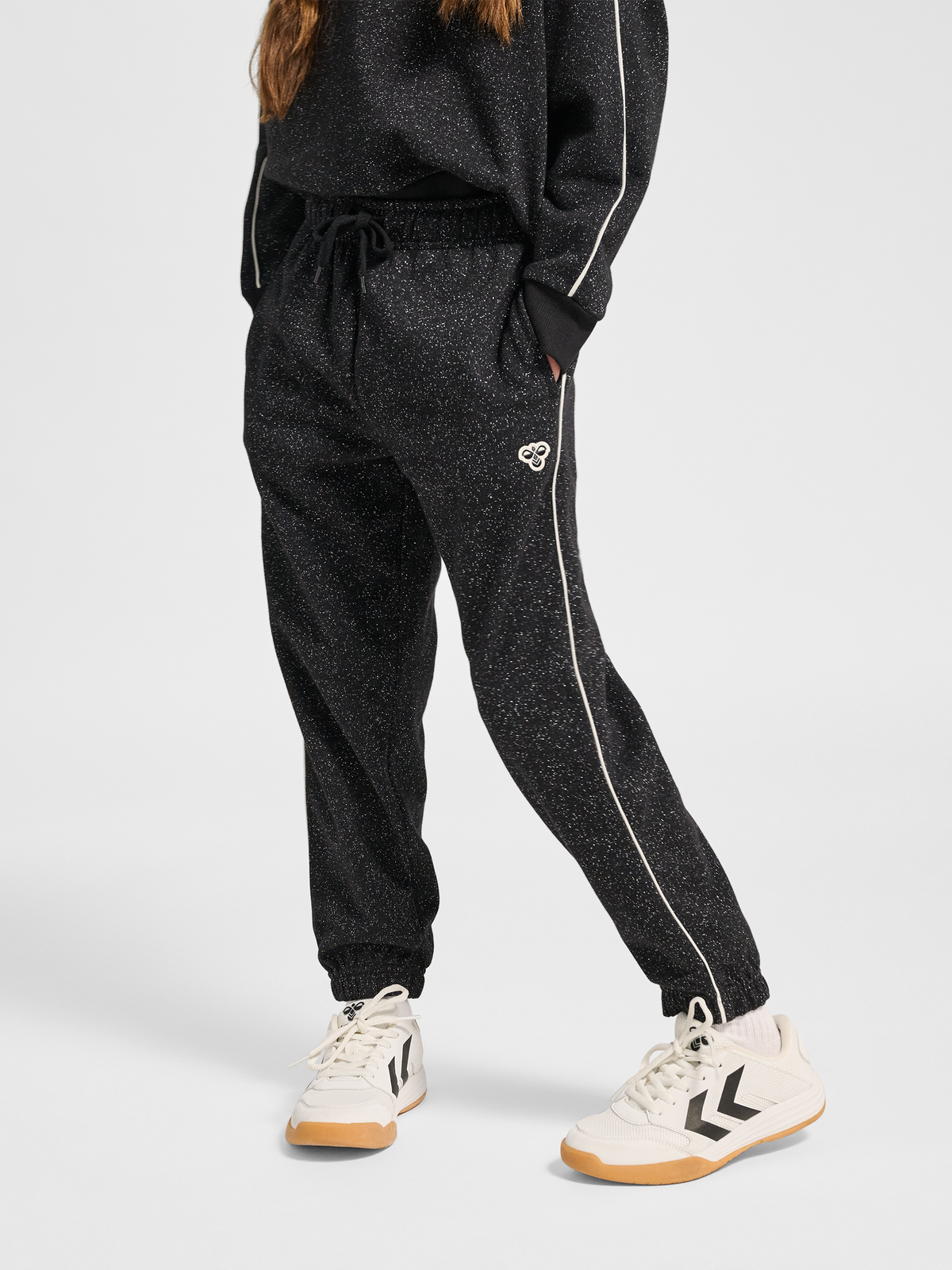hmlJR LOOSE GLITTER SWEATPANT