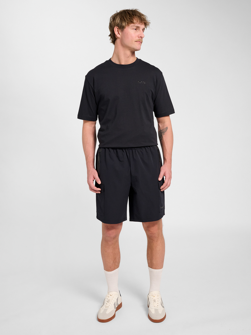 hmlTECH SHORTS