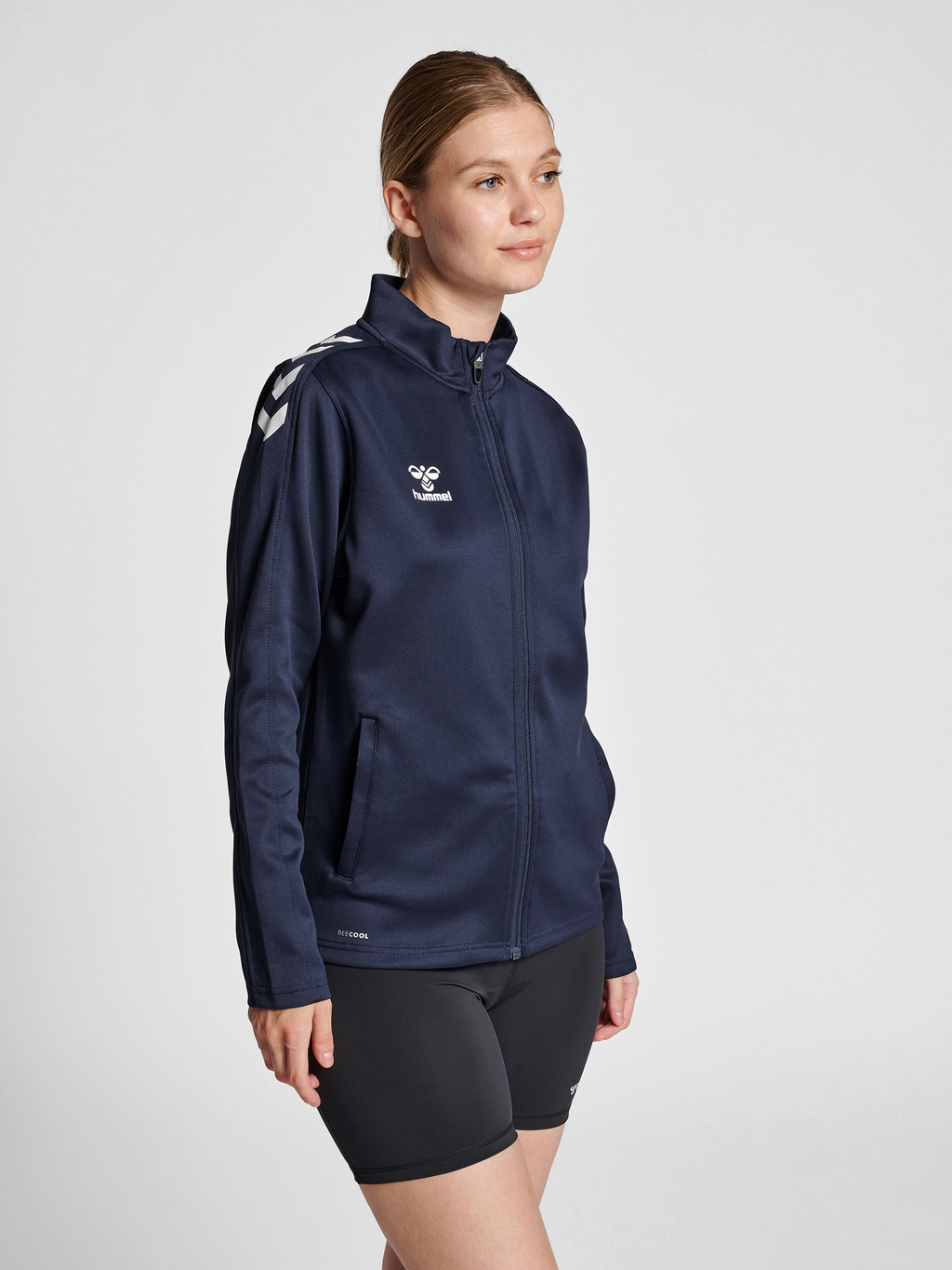hmlCORE XK POLY ZIP SWEAT WOMAN