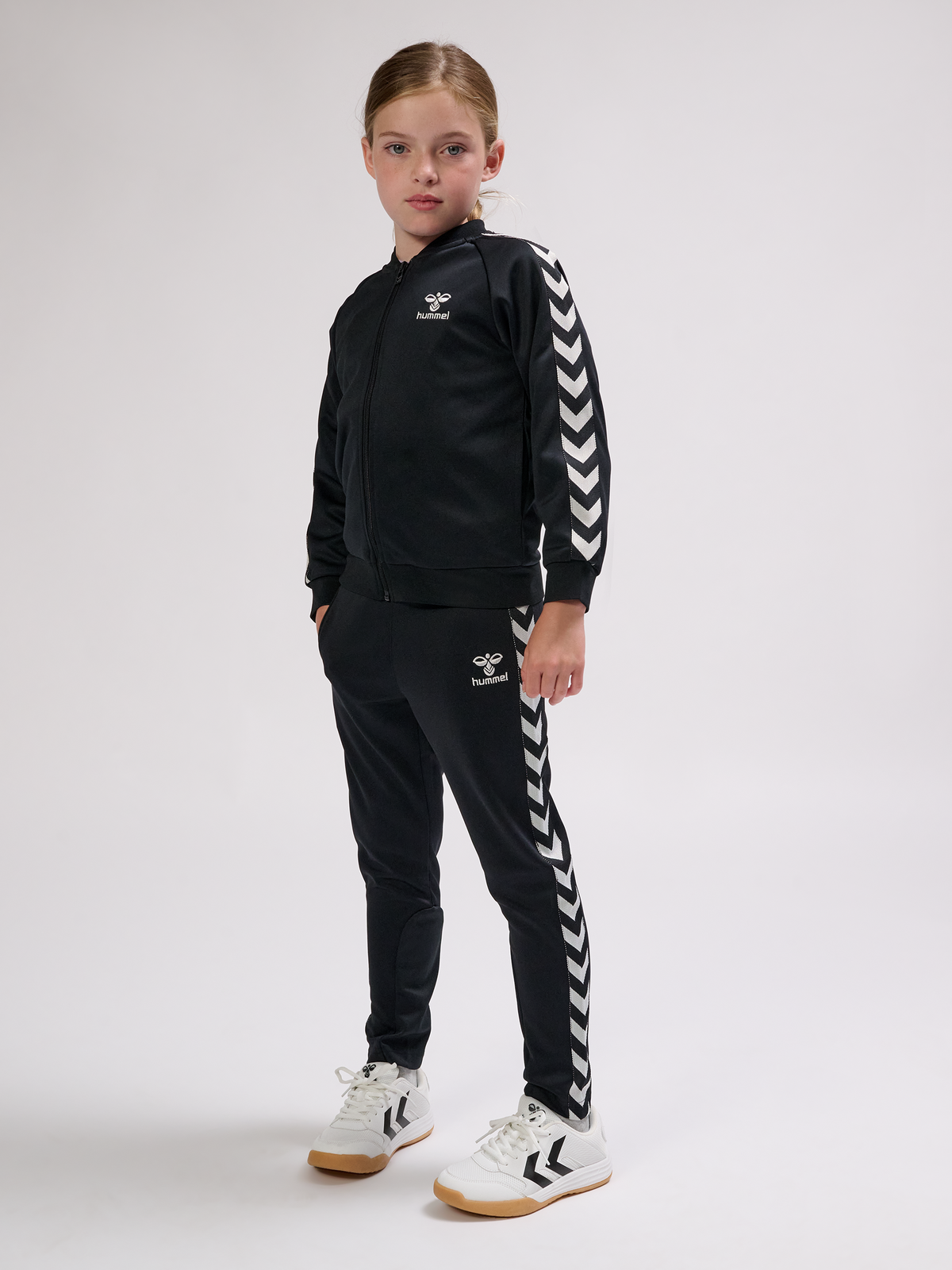 hmlNEWI ZIP JACKET