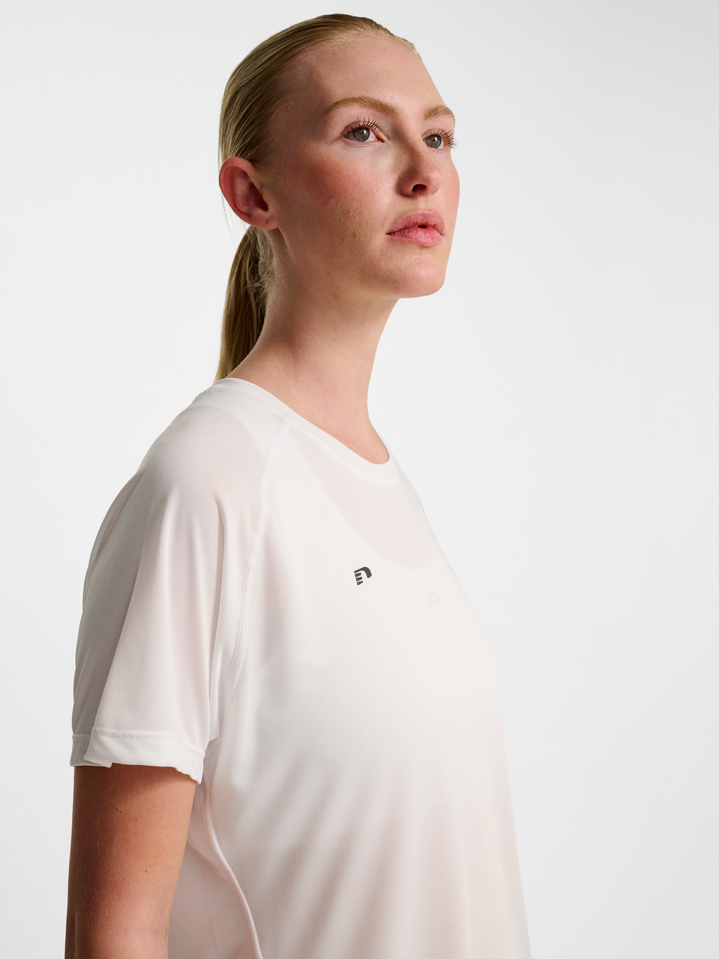 nwlBEAT W T-SHIRT