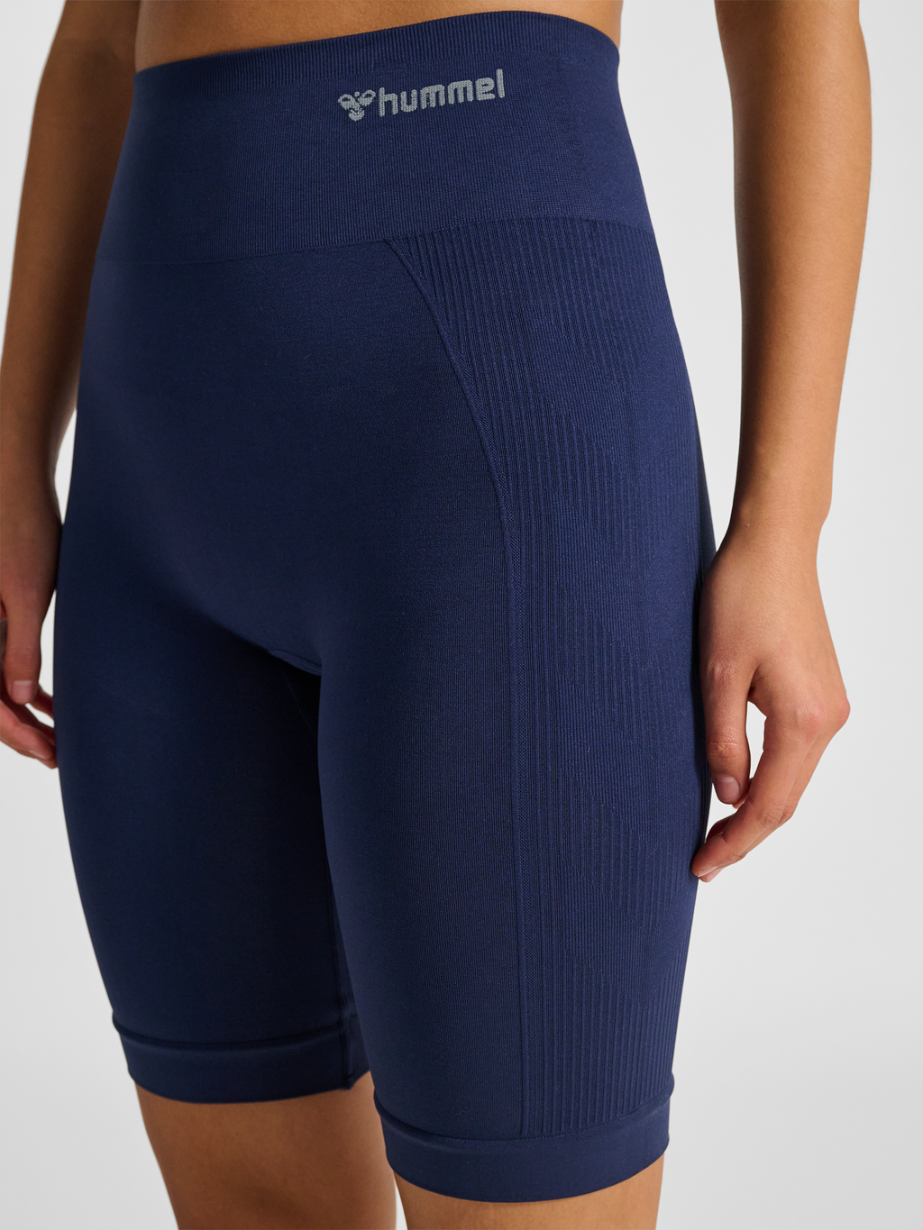 hmlTIF SEAMLESS CYLING SHORTS