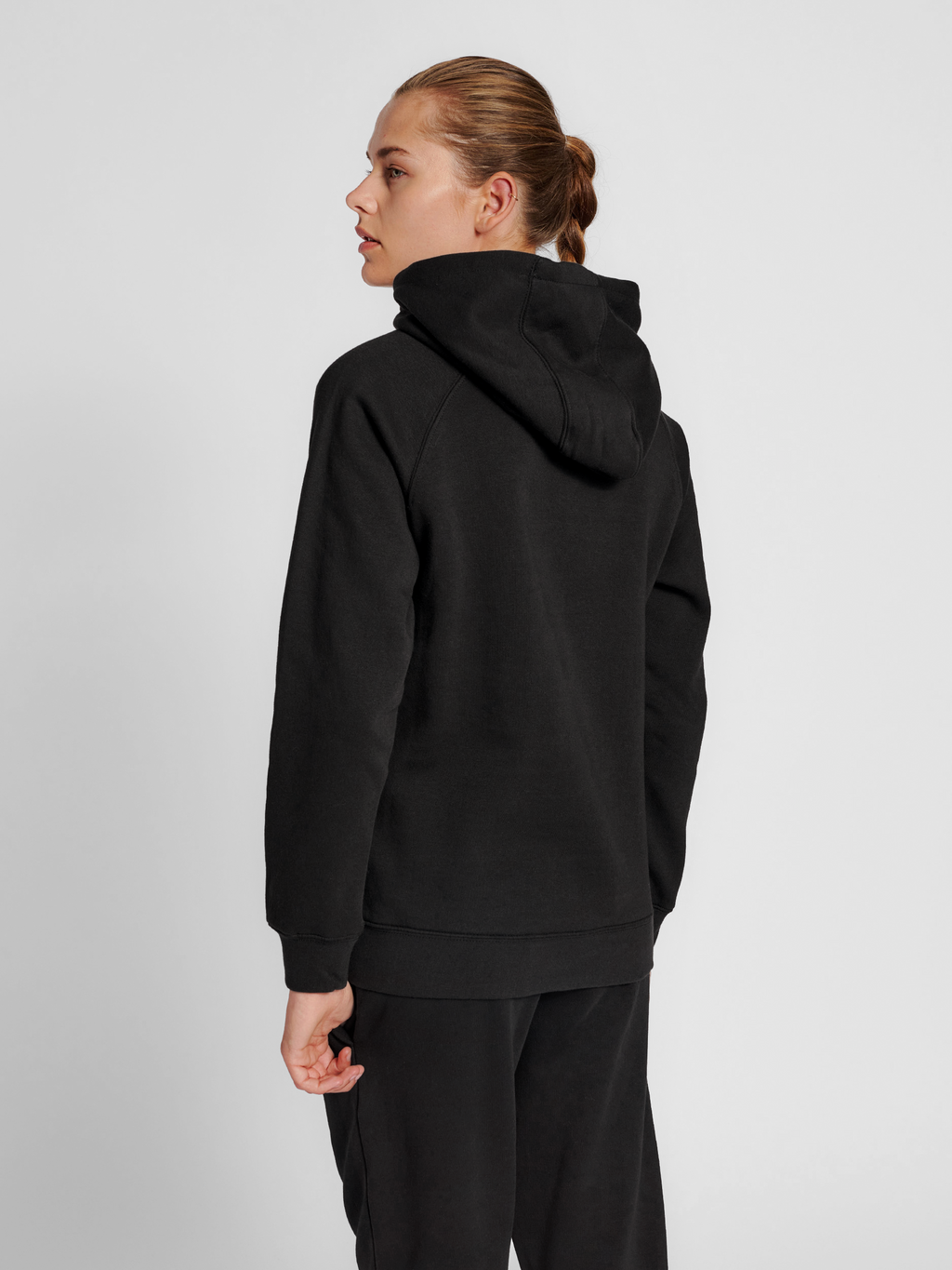 hmlRED CLASSIC HOODIE WOMAN