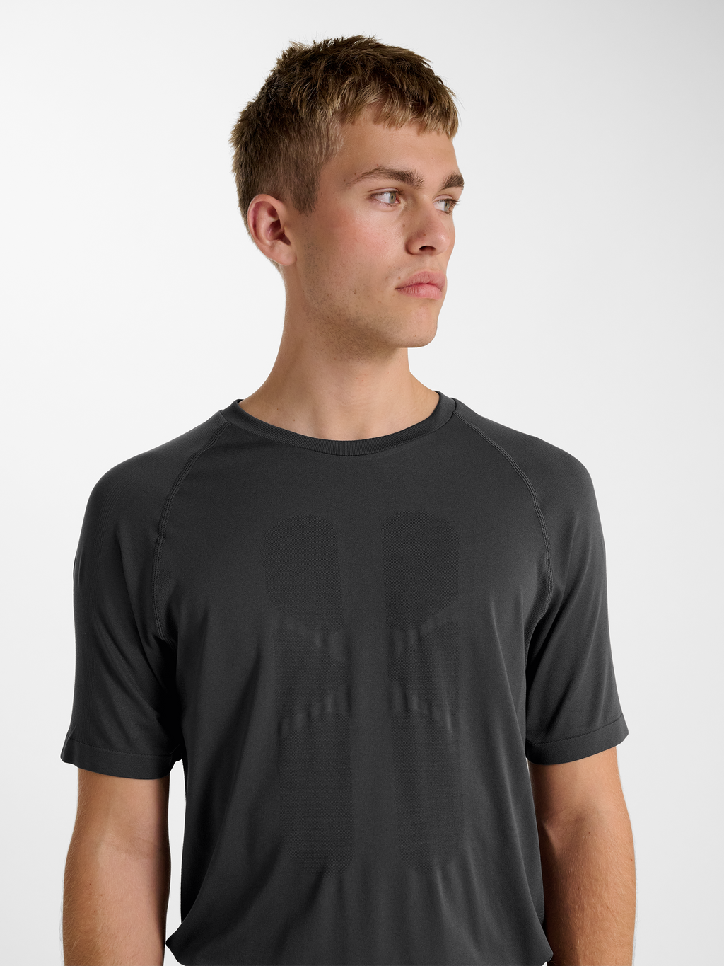 hmlHIIT SEAMLESS T-SHIRT S/S