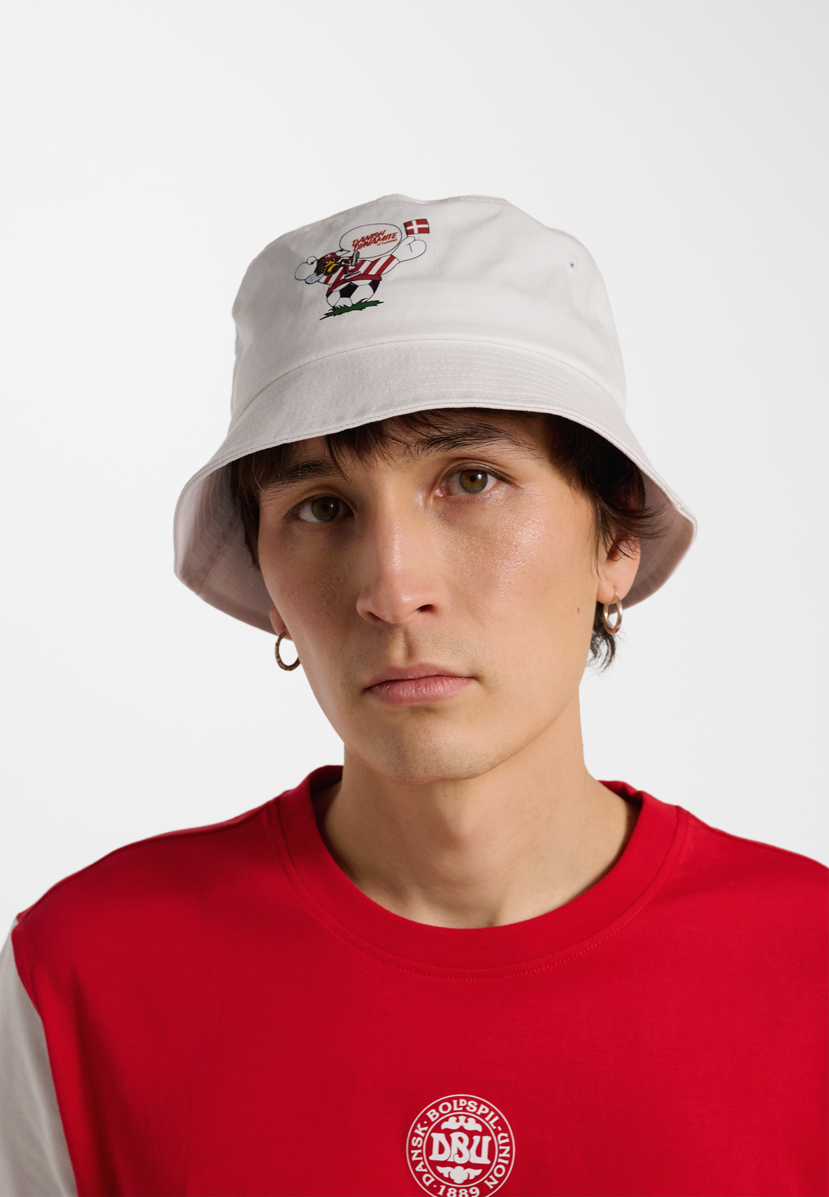 DBU 26 FAN DYNAMITE BUCKET HAT