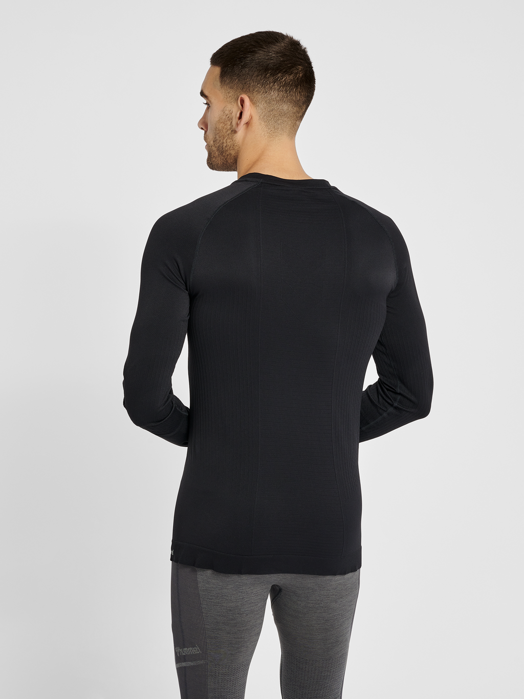 hmlSTROKE SEAMLESS T-SHIRT L/S