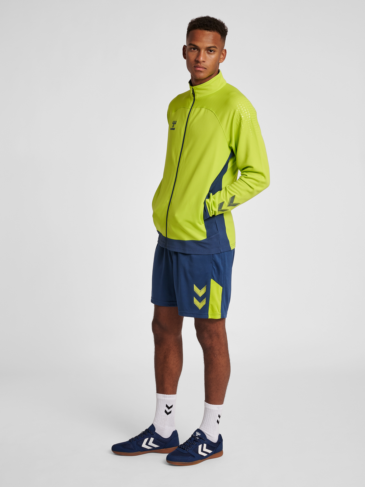 hmlLEAD POLY ZIP JACKET