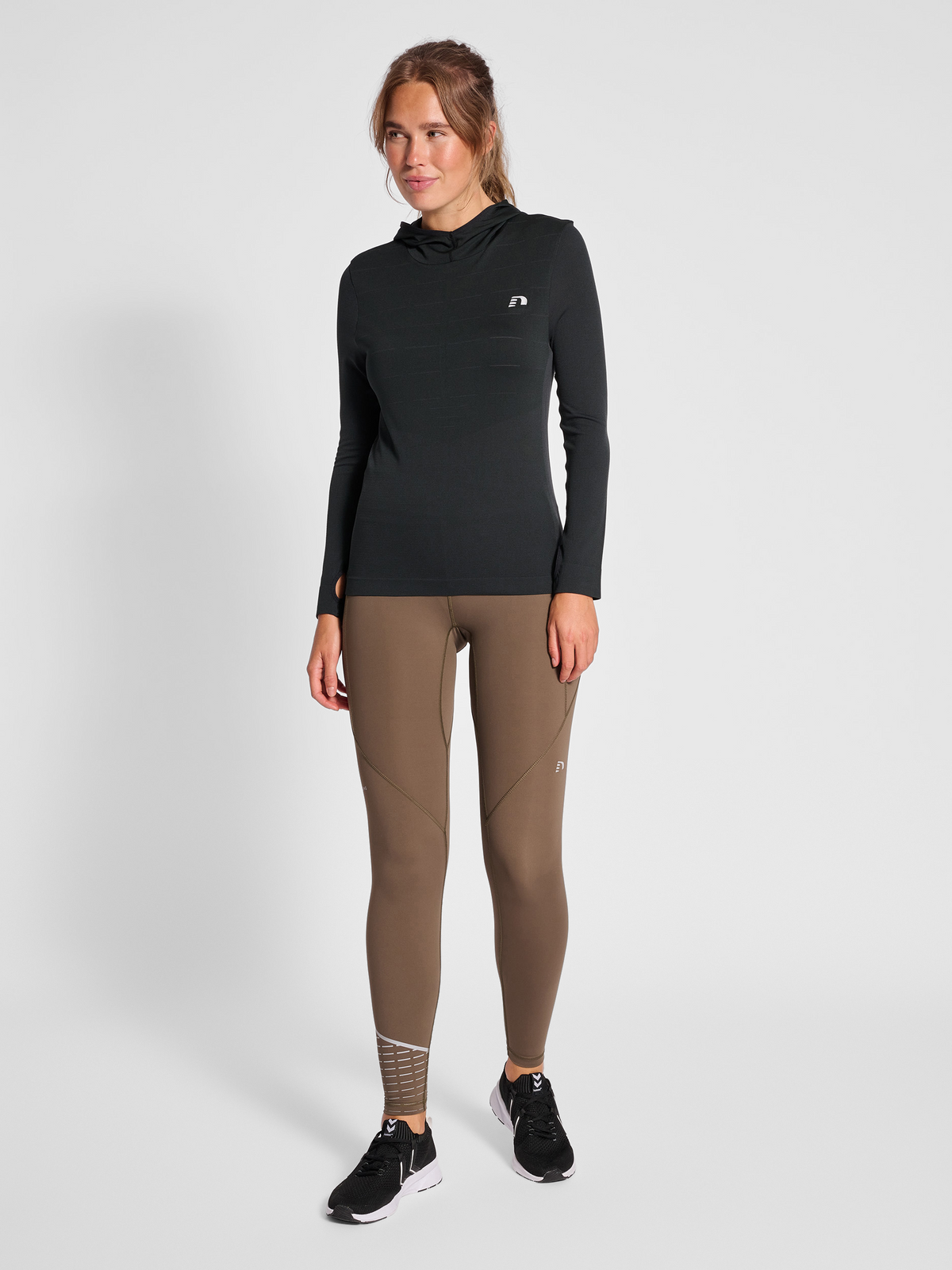 nwlCAMBRIGDE SEAMLESS HOODIE female
