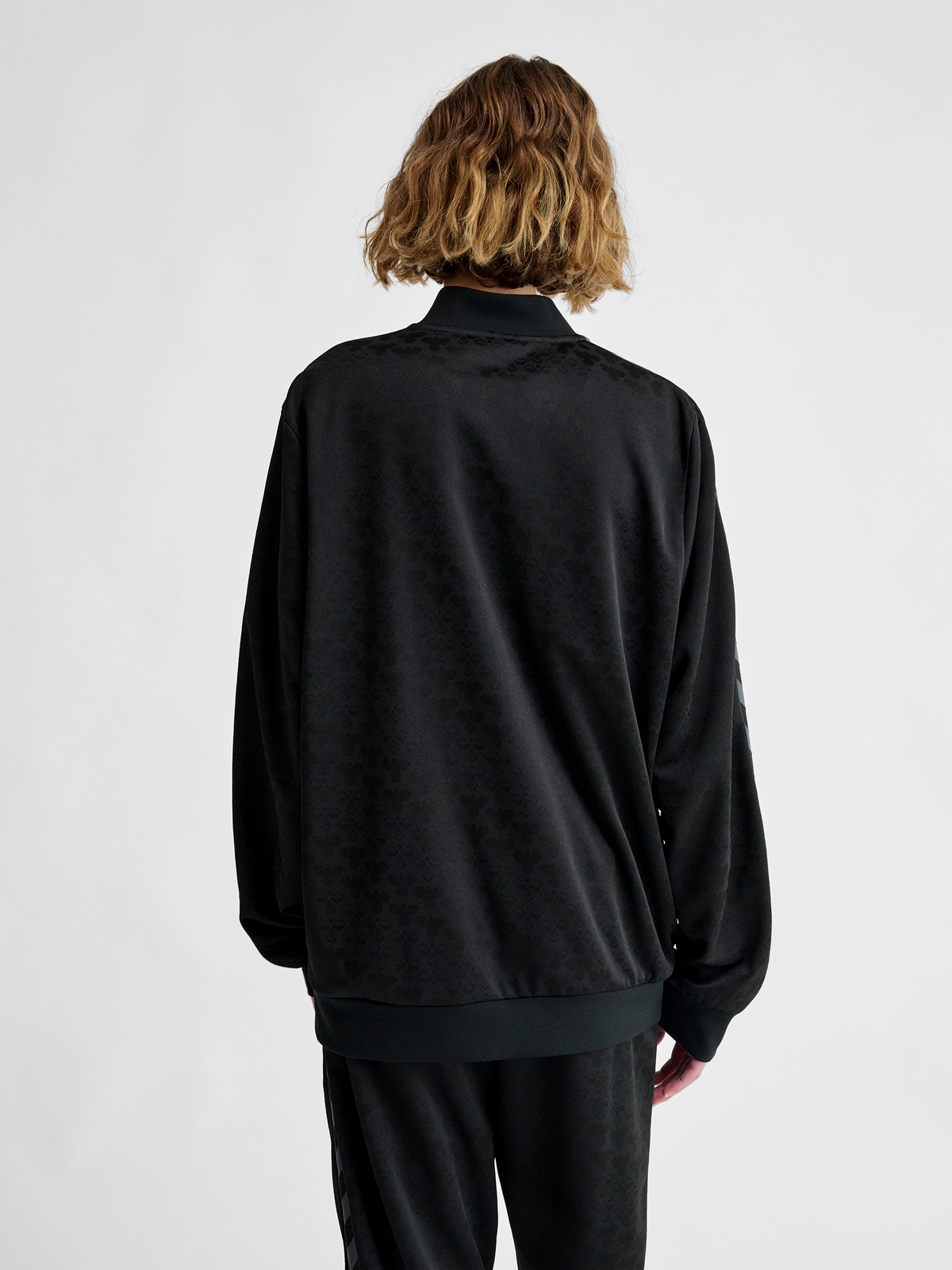 hmlARCHIVE REGULAR POLY JACKET AOP