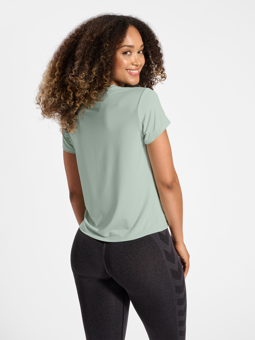 hmlMT AURA MESH T-SHIRT