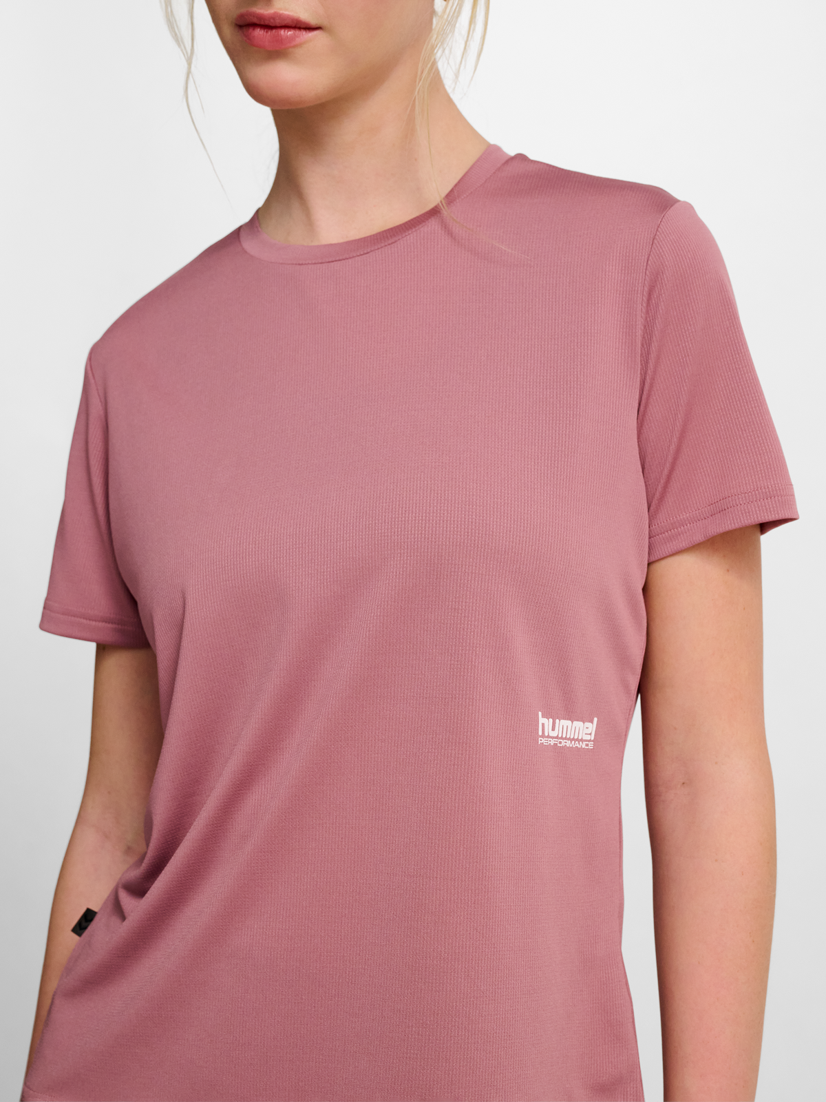 hmlPULSE WORKOUT W T-SHIRT S/S