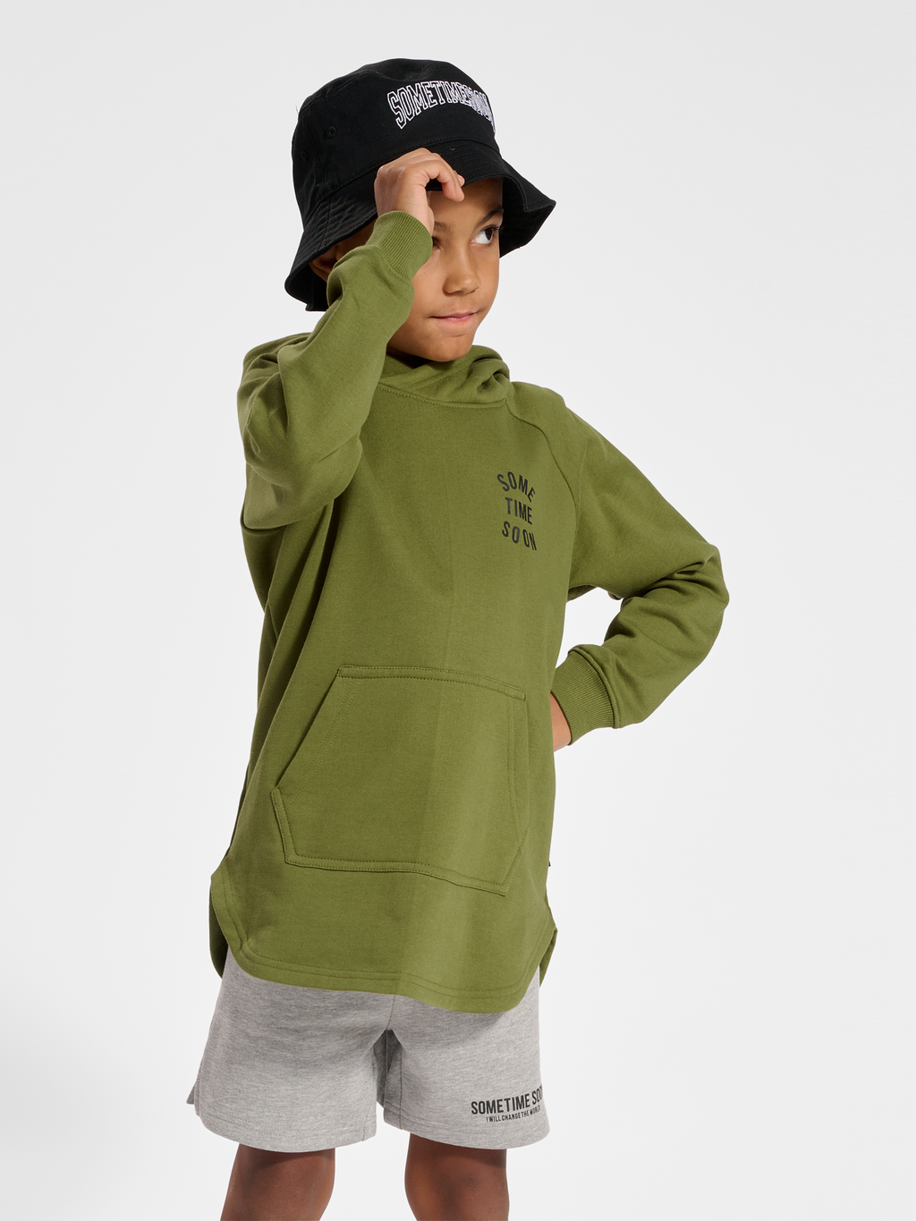 stsMONTEREY HOODIE