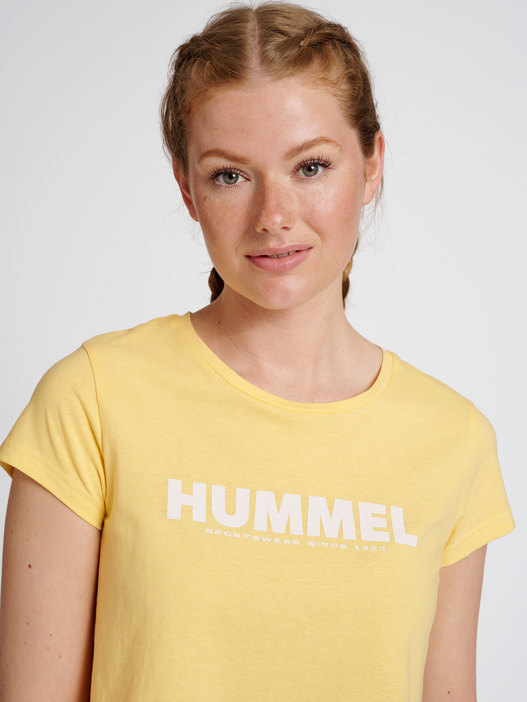 hmlLEGACY WOMAN CROPPED T-SHIRT