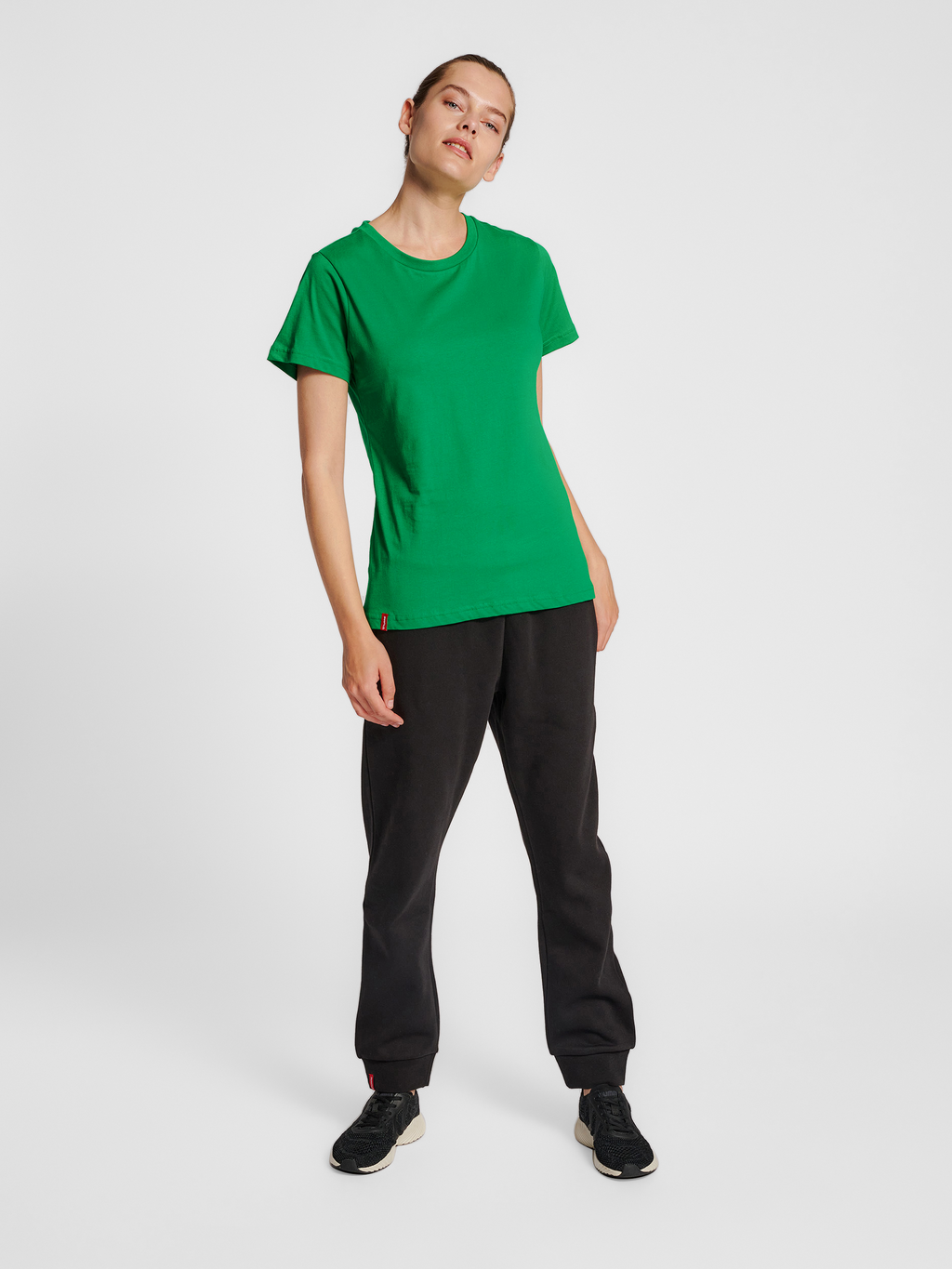 hmlRED BASIC T-SHIRT S/S WOMAN