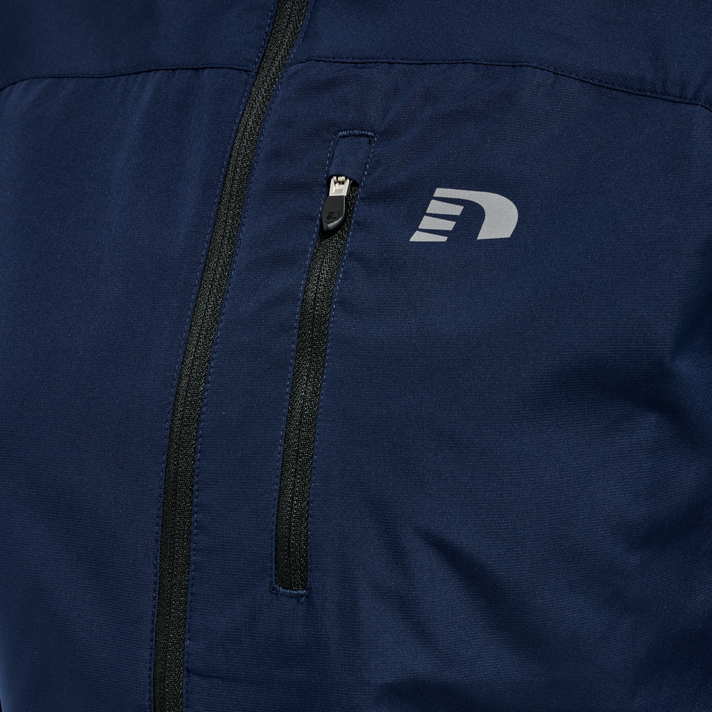 WOMEN'S CORE JACKET