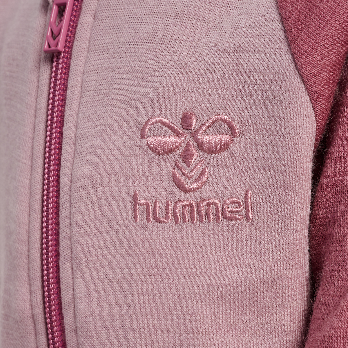hmlBELLO SUIT